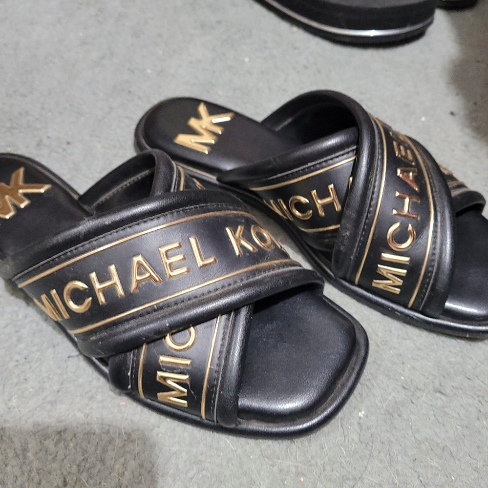 Michael kors slides
